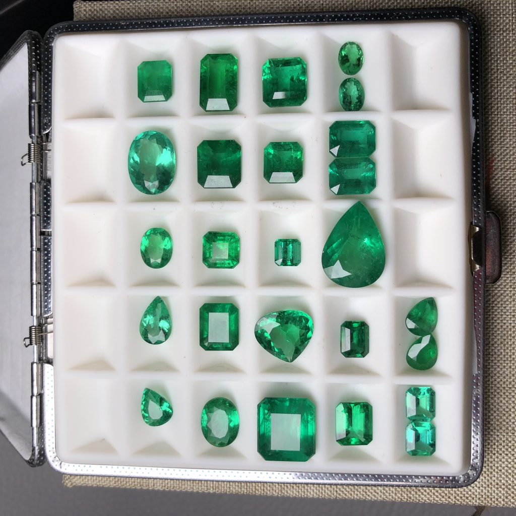 五一特价抢购活动在（5月1日）晚上20:45分开始抢购