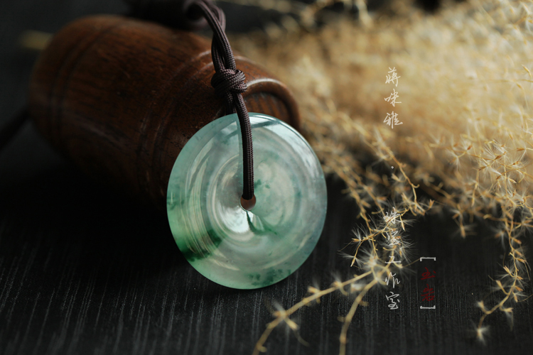 高冰飘花翡翠大平安扣吊坠