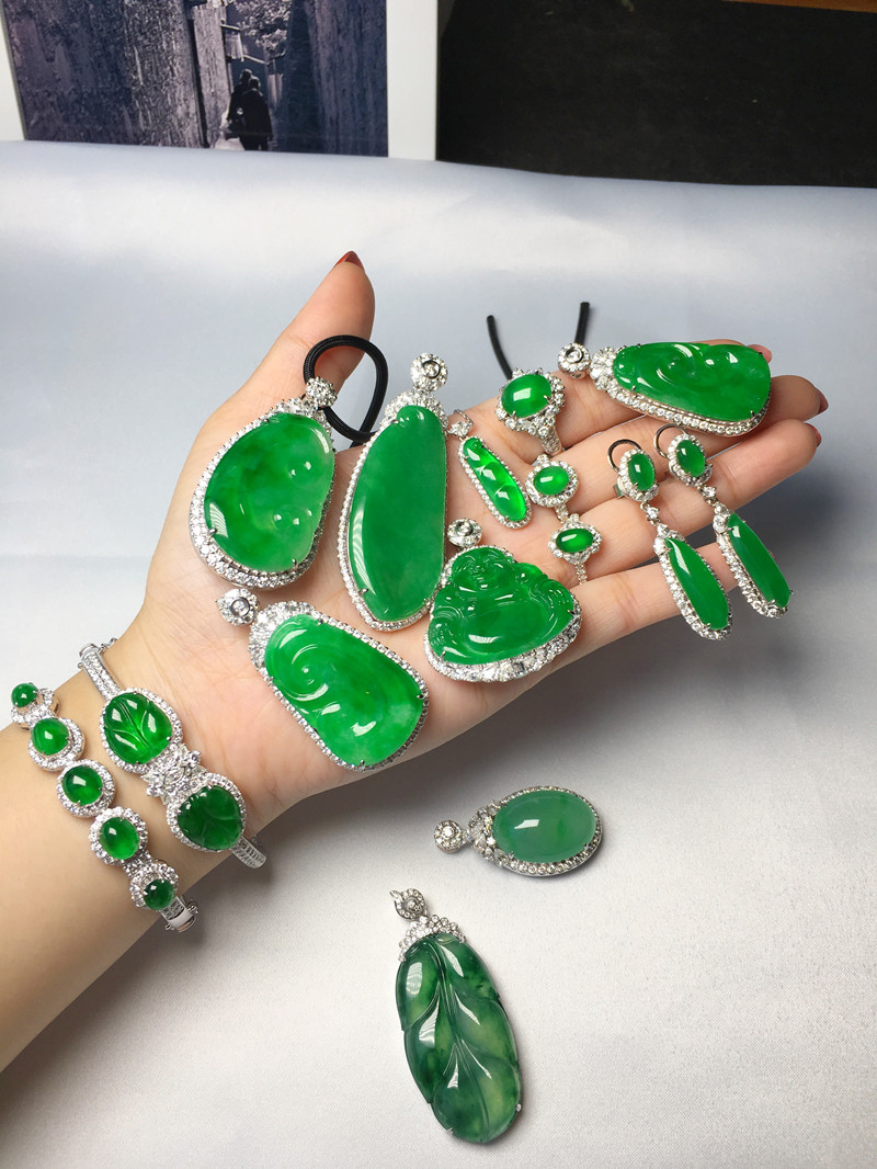 新品上新尽在蒋咪雅淘宝店，请老铁姐妹们互相转告：）