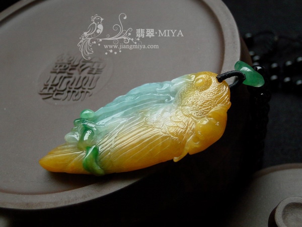 天然翡翠鹦鹉挂件