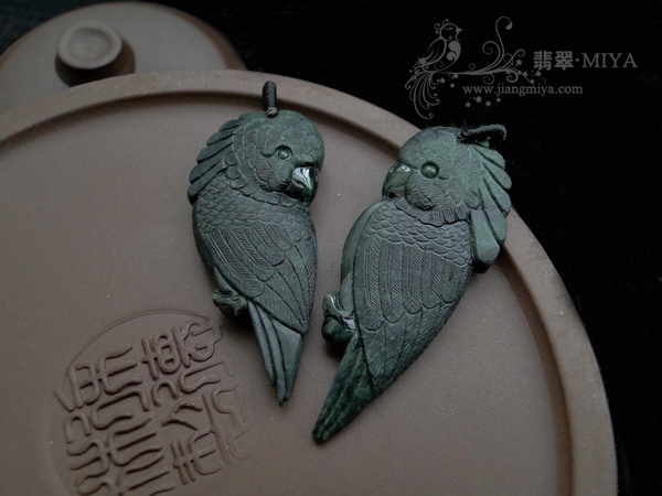天然墨翠鹦鹉情侣对佩挂件