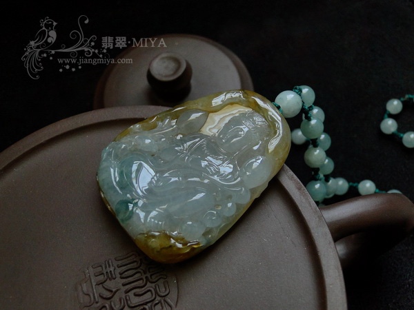 冰三彩翡翠观音