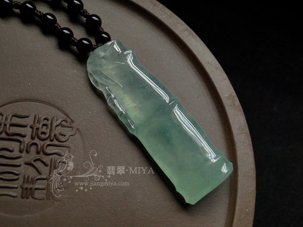 白冰种翡翠竹节
