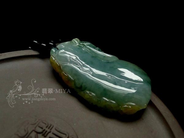 翡翠三彩福瓜
