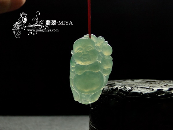 翡翠站佛