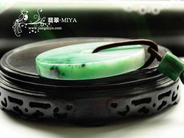 翡翠大怀古,可作车挂或者包挂使用
