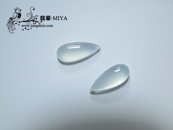翡翠水滴戒面