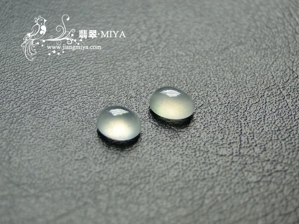 冰种翡翠小蛋面