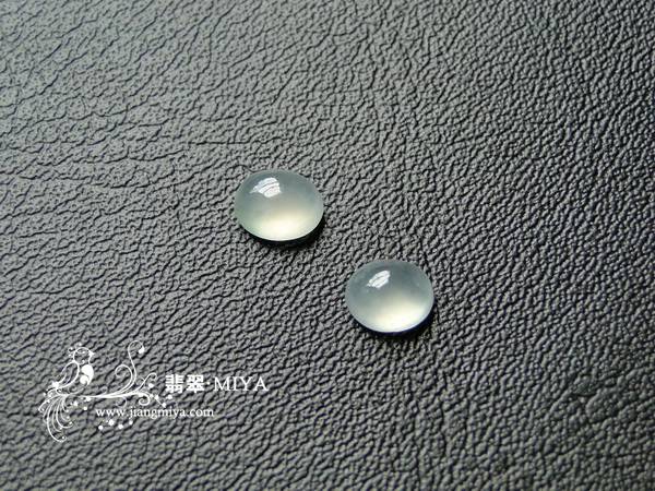 冰种翡翠小蛋面