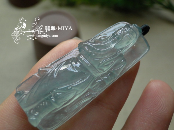 冰玻种A货翡翠关公挂件