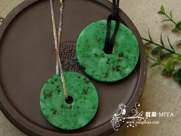超值满绿色美貌花青翡翠大怀古