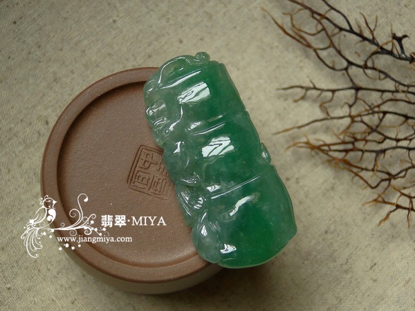 老坑冰种浓绿翡翠节节高