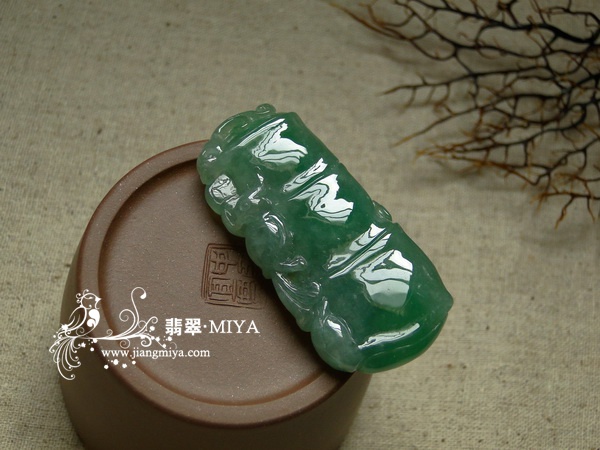老坑冰种浓绿翡翠节节高