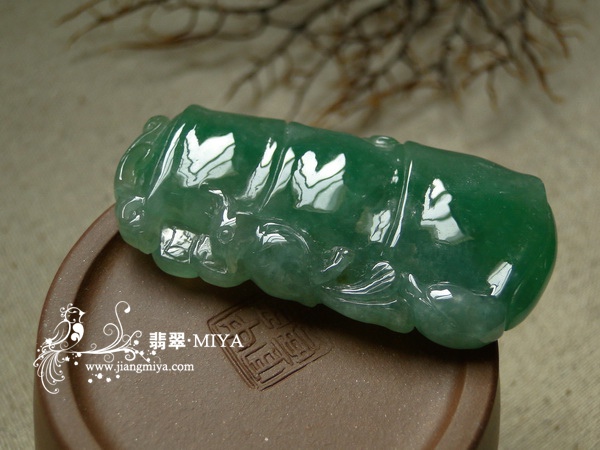 老坑冰种浓绿翡翠节节高