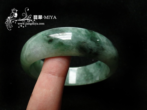 超厚庄宽版带紫带绿翡翠手镯