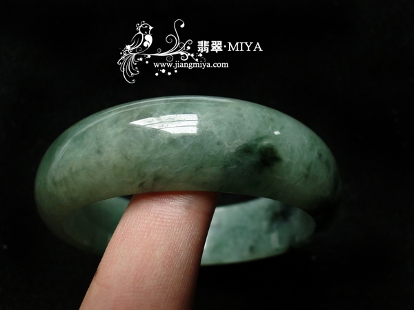 超厚庄宽版带紫带绿翡翠手镯