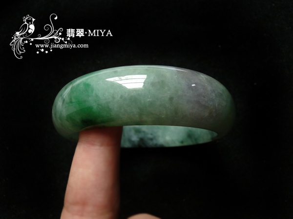 超厚庄宽版带紫带绿翡翠手镯