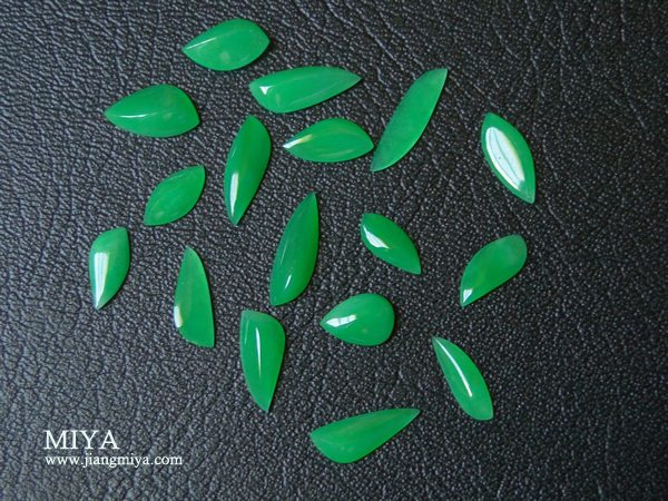 正阳绿翡翠戒面预定