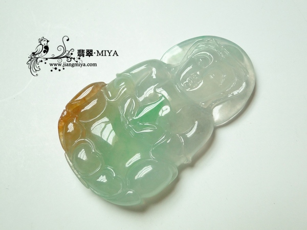 收藏级别罕见冰种三彩俏色翡翠大观音