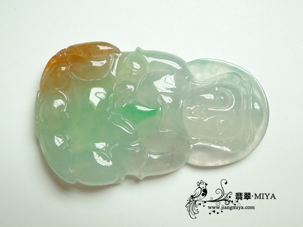 收藏级别罕见冰种三彩俏色翡翠大观音