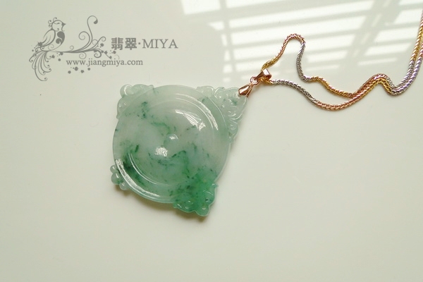 仿古雕刻超值翡翠花件