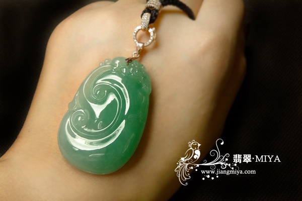 厚庄大件冰糯种翡翠如意大挂件