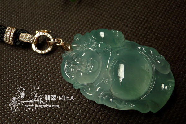 收藏级冰玻种飘绿花翡翠站佛
