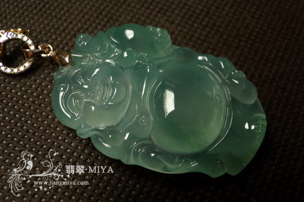 收藏级冰玻种飘绿花翡翠站佛