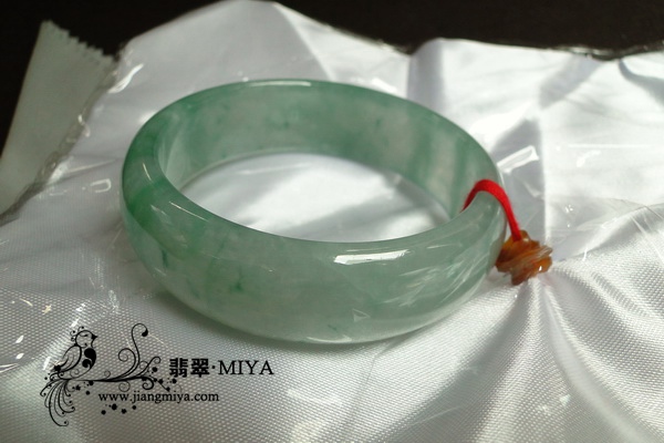 翡翠福镯