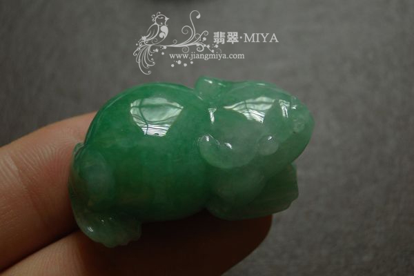 翡翠三脚蟾