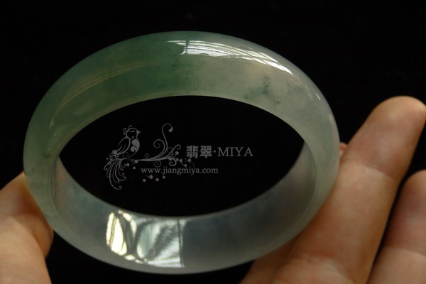 收藏级极其通透老坑冰种部分起荧宽版翡翠手镯（一）