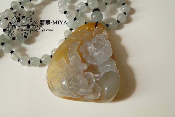 中秋之特色礼物《花好月<br />圆》翡翠大如意，福鱼戏珠，翡翠站佛