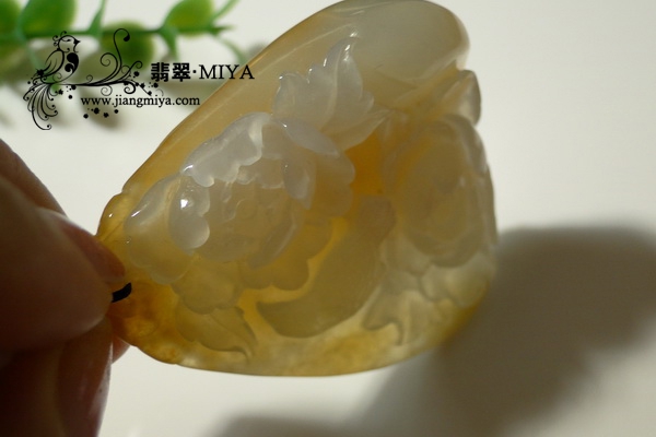 中秋之特色礼物《花好月<br />圆》翡翠大如意，福鱼戏珠，翡翠站佛