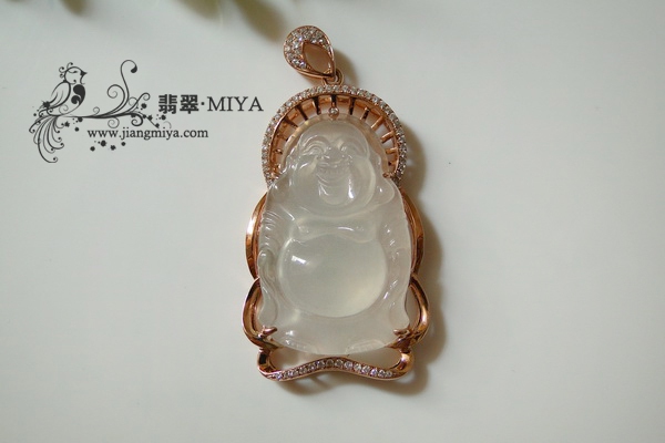 中秋之特色礼物《花好月圆》翡翠大如意,福鱼戏珠,翡翠站佛 中秋之特色礼物《花好月<br />圆》翡翠大如意,福鱼戏珠,翡翠站佛” /></p>
<p><img decoding=