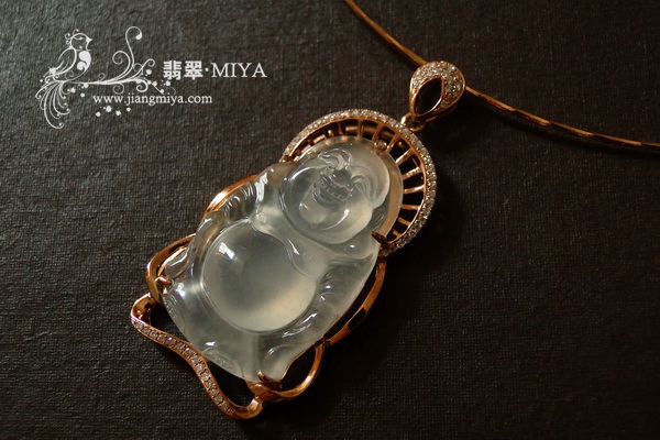 中秋之特色礼物《花好月<br />圆》翡翠大如意，福鱼戏珠，翡翠站佛