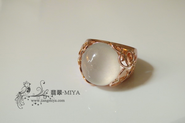 翡翠镶嵌出炉