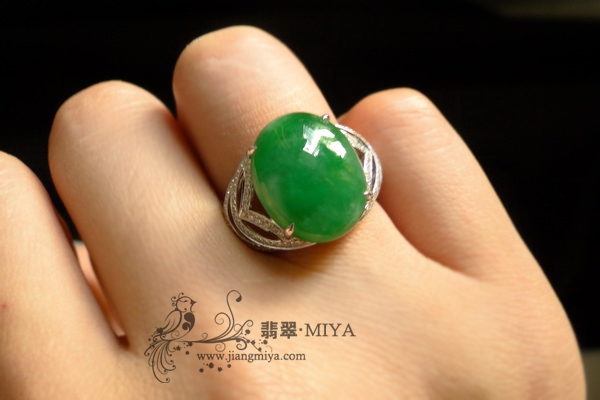 翡翠镶嵌出炉