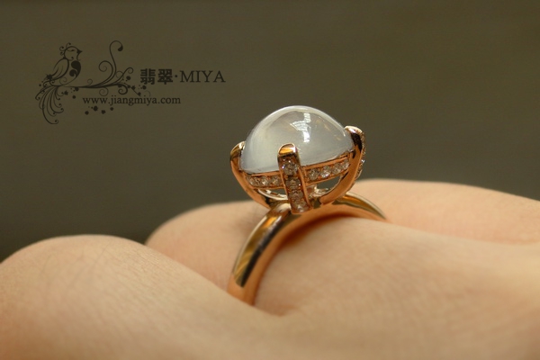翡翠戒指，树叶