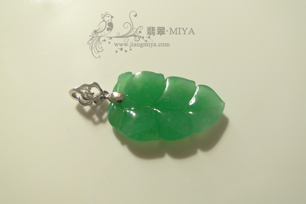 翡翠戒指，树叶