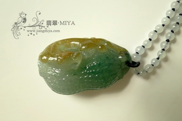 冰种翡翠大葫芦与三彩花生