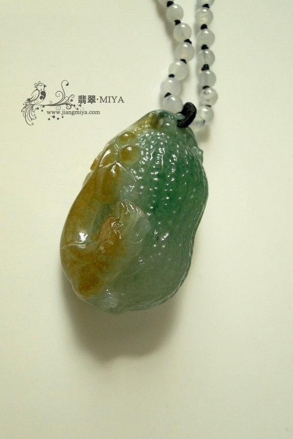 冰种翡翠大葫芦与三彩花生