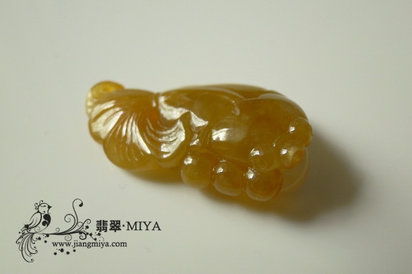 罕见特色美貌冰种黄翡金鱼预定
