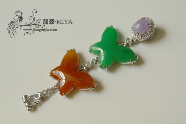 色彩缤纷的翡翠蝴蝶挂坠《比翼双飞》