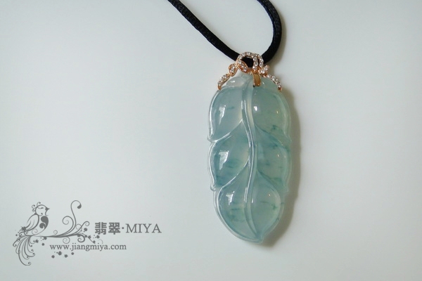 高冰种飘蓝花翡翠大树叶与翡翠瓜瓜