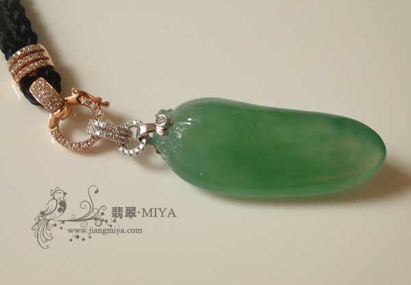 冰种果冻质感起胶翡翠挂坠