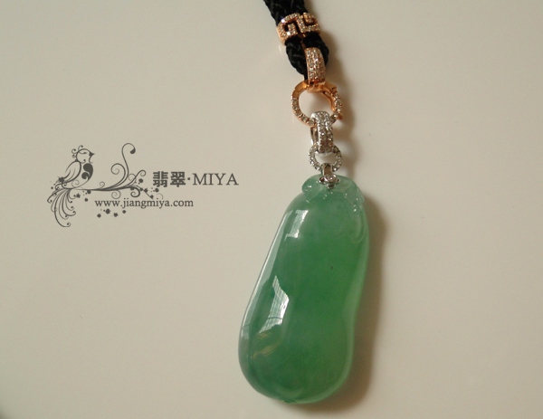 冰种果冻质感起胶翡翠挂坠