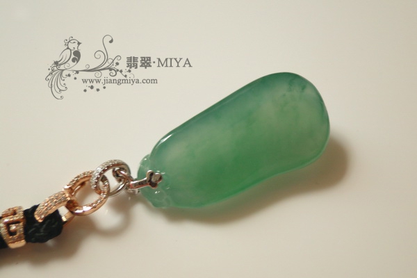 冰种果冻质感起胶翡翠挂坠