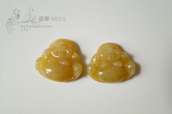冰糯<br />种正黄翡翠佛公对佩