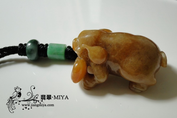 特色黄皮如意金猪,可做手玩,包挂,车挂