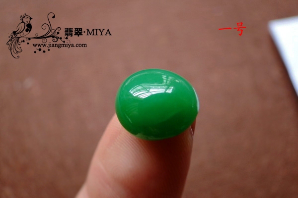 冰糯种细腻美貌小绿豆蛋面